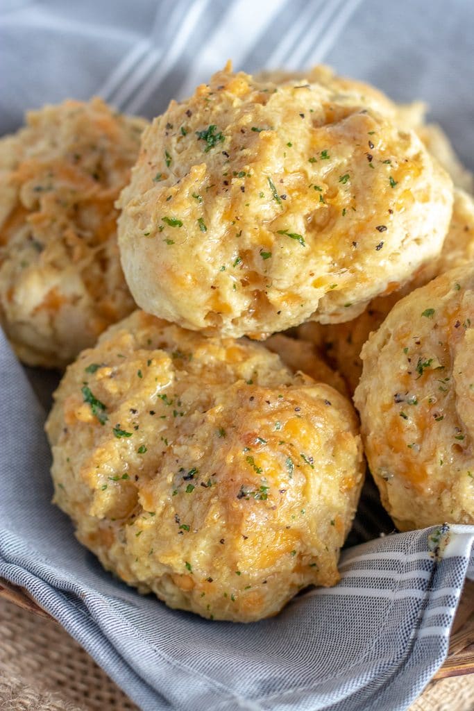 red lobster biscuits in a basket with a cloth napkin
