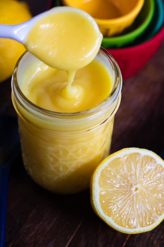 homemad lemon curd in a jar