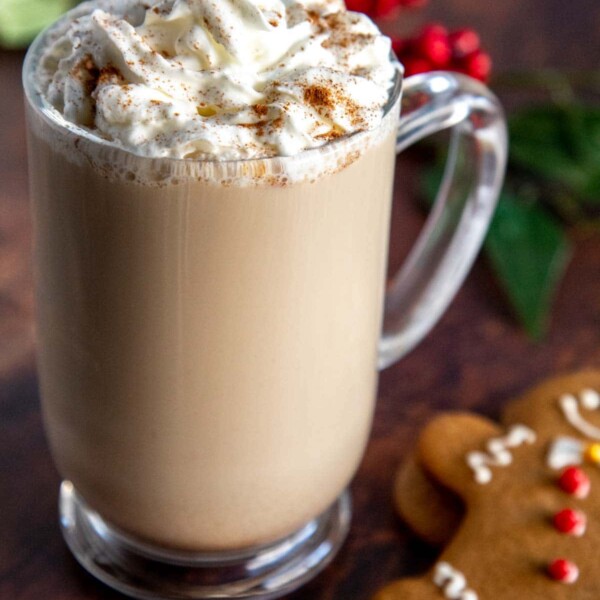 gingerbread latte with gingerbread man