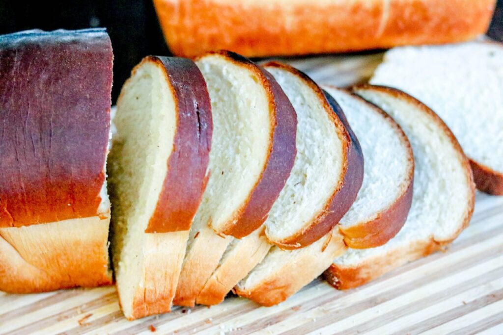 buttermilk sandwich bread cut into slices