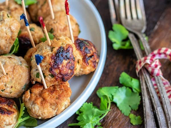 ie-canva_free__studio_philippines-chapati_flour-2655979