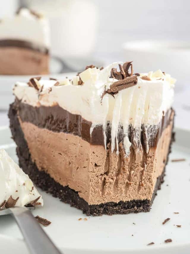 Easy Chocolate Pie (no bake dessert idea)